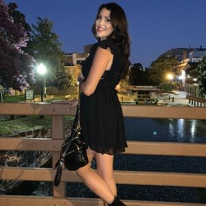 Meet your Posher, Samantha